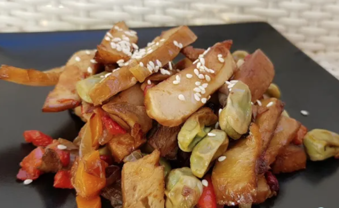 Seitán con verduras.