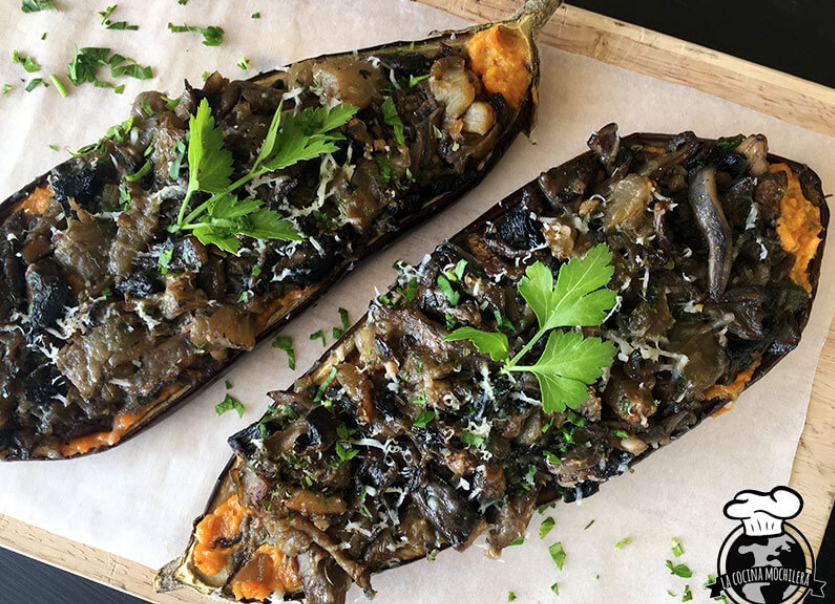 Berenjenas rellenas de calabaza, champiñones y heura