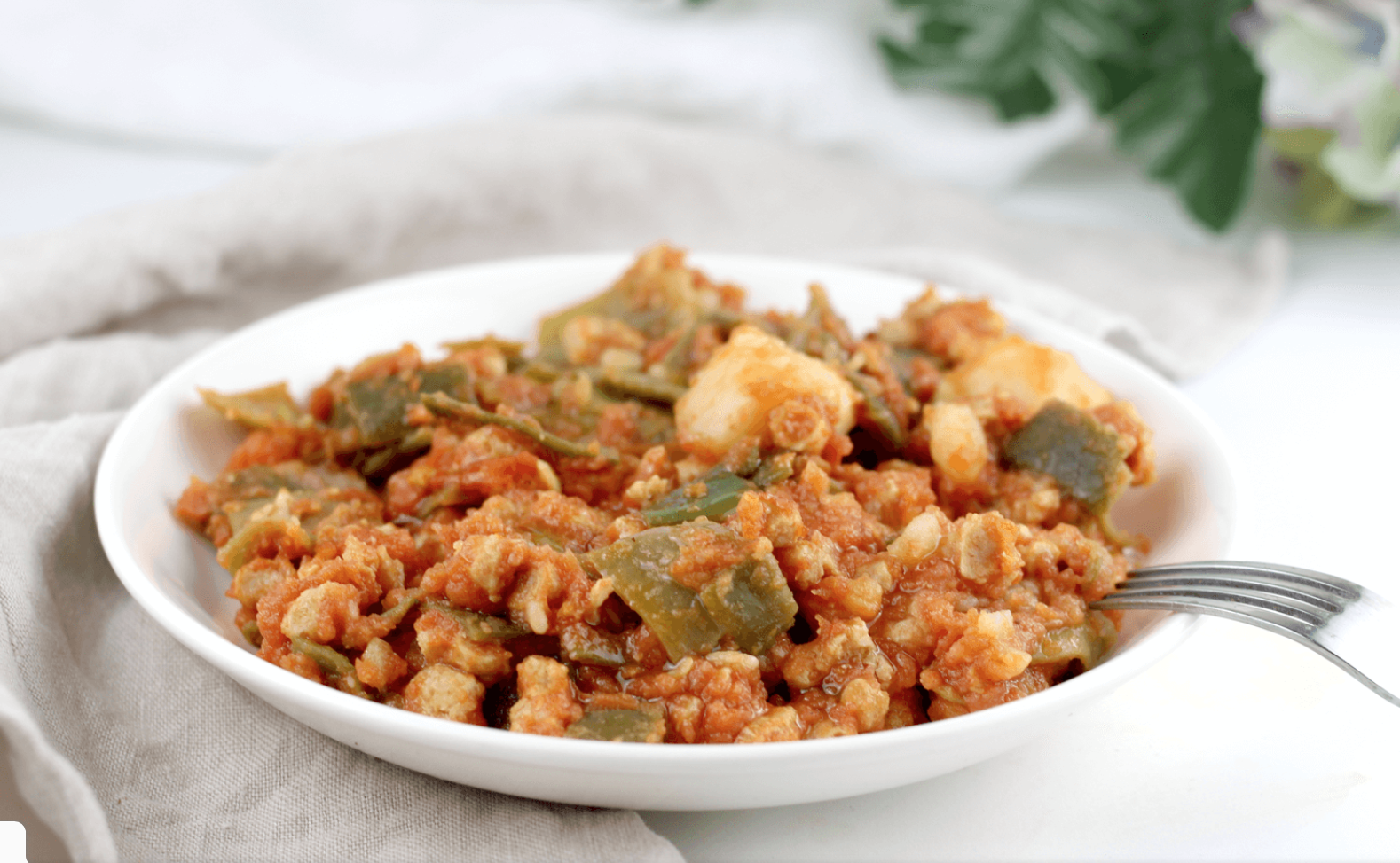 Judías verdes con tomate y soja texturizada