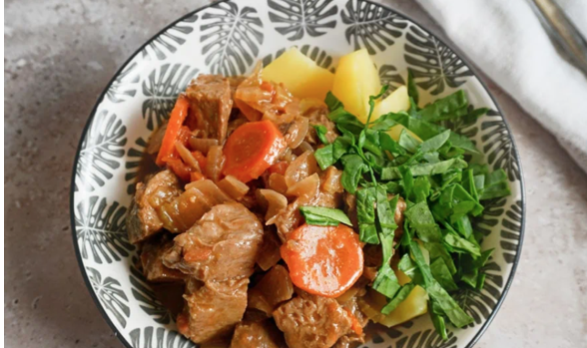 GOULASH VEGANO DE SEITÁN