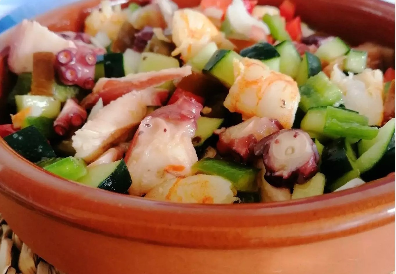 Pipirrana de pulpo y langostinos