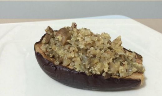 Berenjenas Rellenas de Tofu y Quinoa