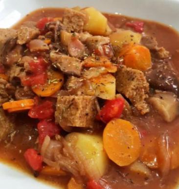 Puchero de seitan y setas